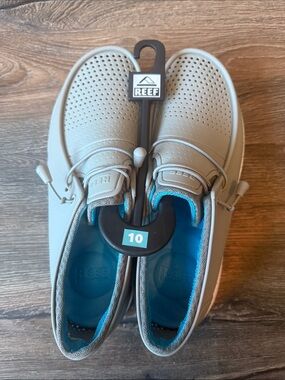 Reef Men’s Waterproof Shoes in Light Gray - Size 10